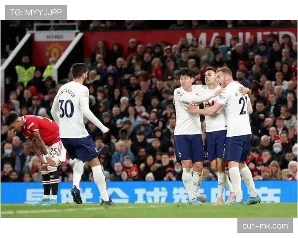 恩佐助热刺逆转取胜，英超争冠希望重燃