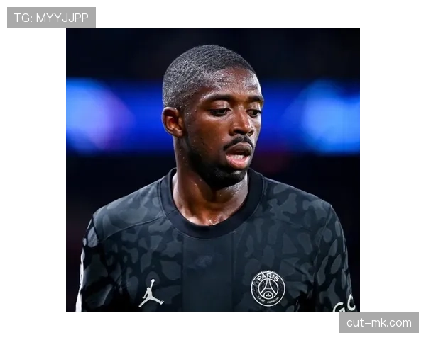 登贝莱训练迟到被罚买全队咖啡，结果他直接包下巴黎一整条街的精品店